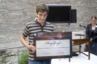 de 18-jarige Dejan Gajic, winnaar van de Nederlandse sterrenkunde Olympiade