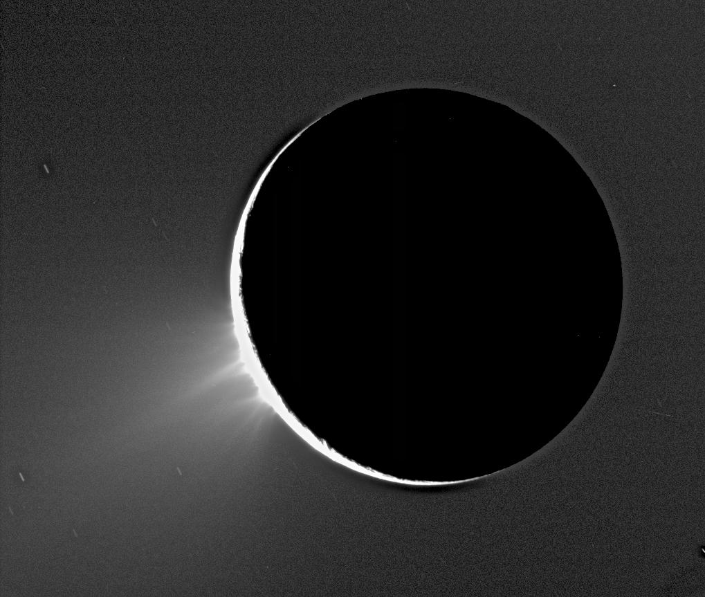 Enceladus door Cassini gefotografeerd