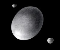 Haumea, Hi?iaka en Namaka. Credit: NASA