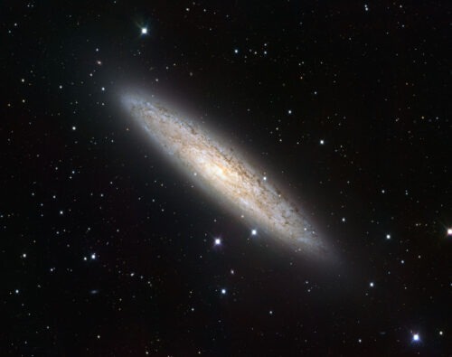 Overzichtsfoto van NGC 253 door de VLT Survey Telescope