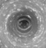 Enorme storm bij de zuidpool van Saturnus