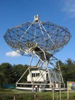 De radiotelescoop van Dwingeloo, die door vrijwilligers wordt opgelapt.