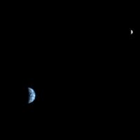 Aarde en Maan gefotografeerd door de HiRISE