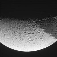 Foto van Enceladus door Cassini genomen