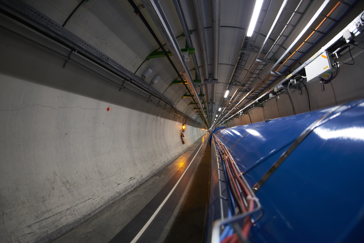 De Large Hadron Collider gaat na een onderbreking van drie jaar weer van start!