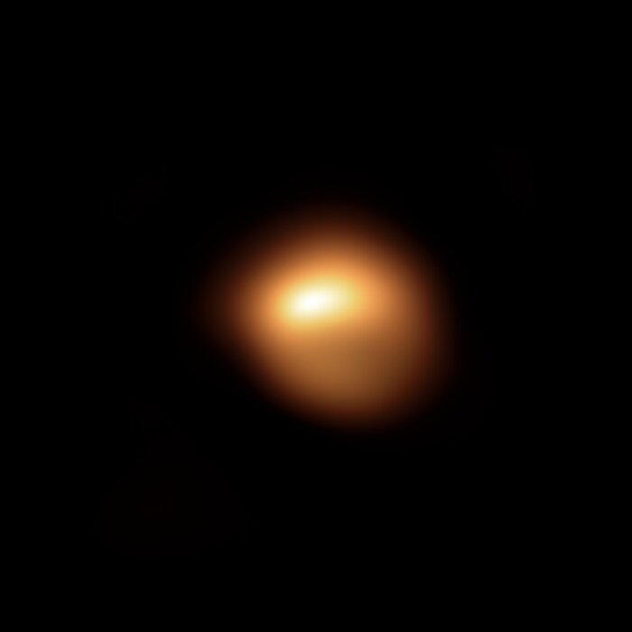 ESO-telescoop bekijkt het oppervlak van zwakke Betelgeuze