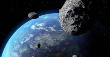 Grote en uiterst snelle asteroïde 2001 FO32 scheert op 21 maart a.s. langs de aarde