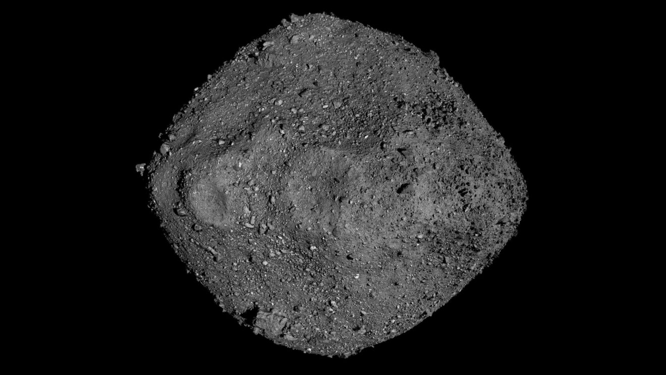 Zeer poreuze rotsen geven planetoïde Bennu z'n pokdalige oppervlak