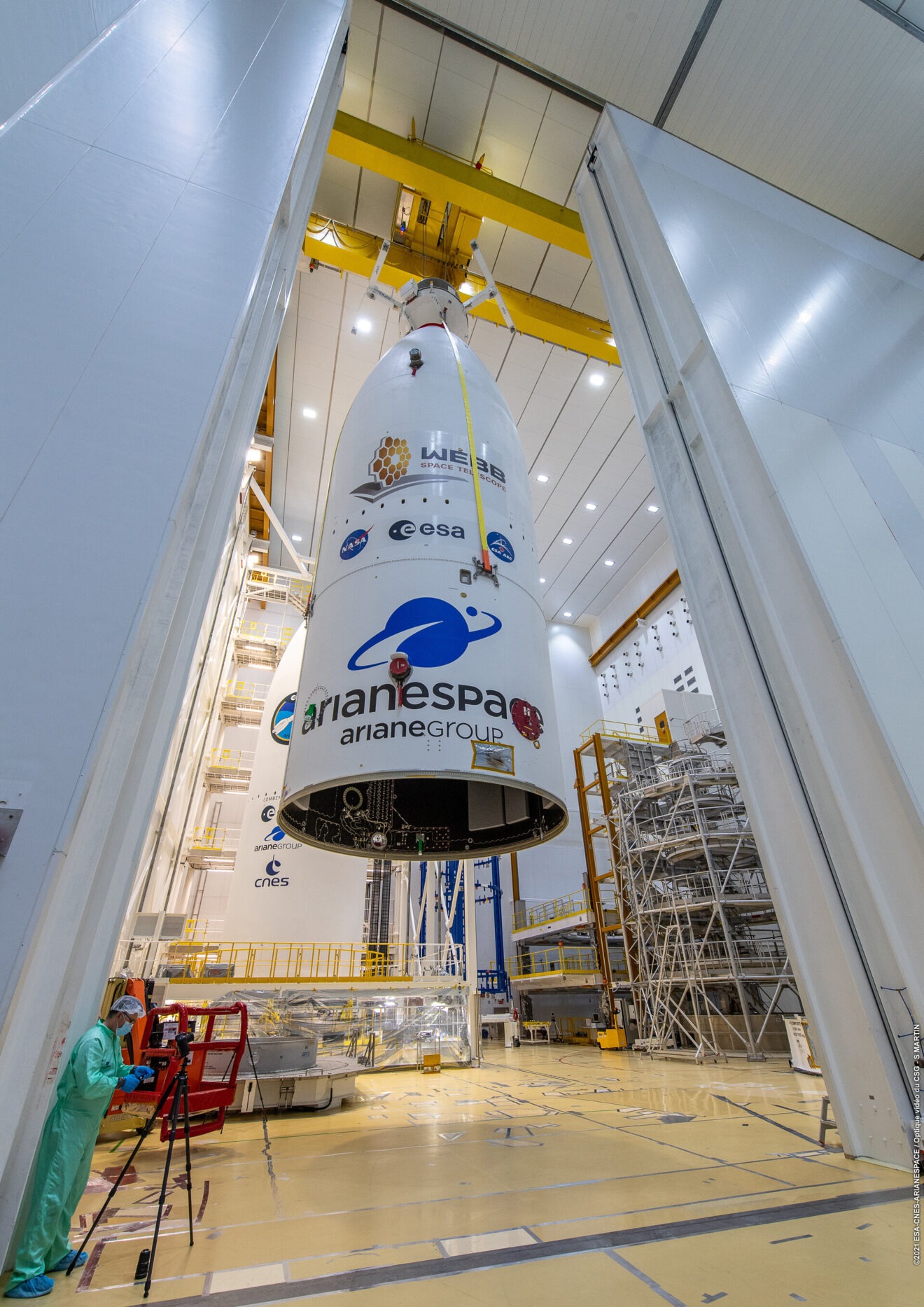 Video: hoe de James Webb Space Telescope in de neuskegel van de Ariane 5 is geplaatst - Update!