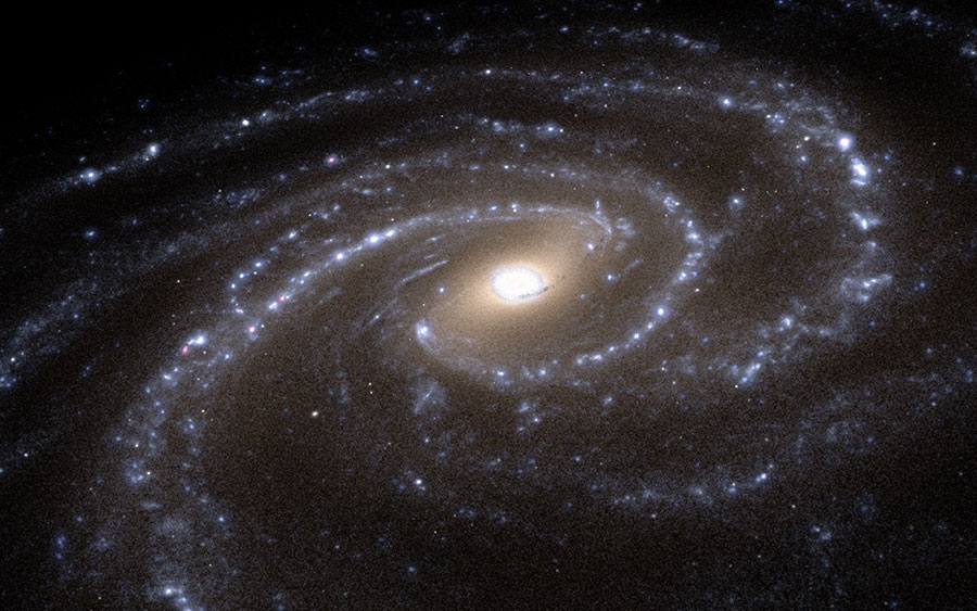 Sterren in delen centrale balk Melkweg hebben verschillende leeftijden