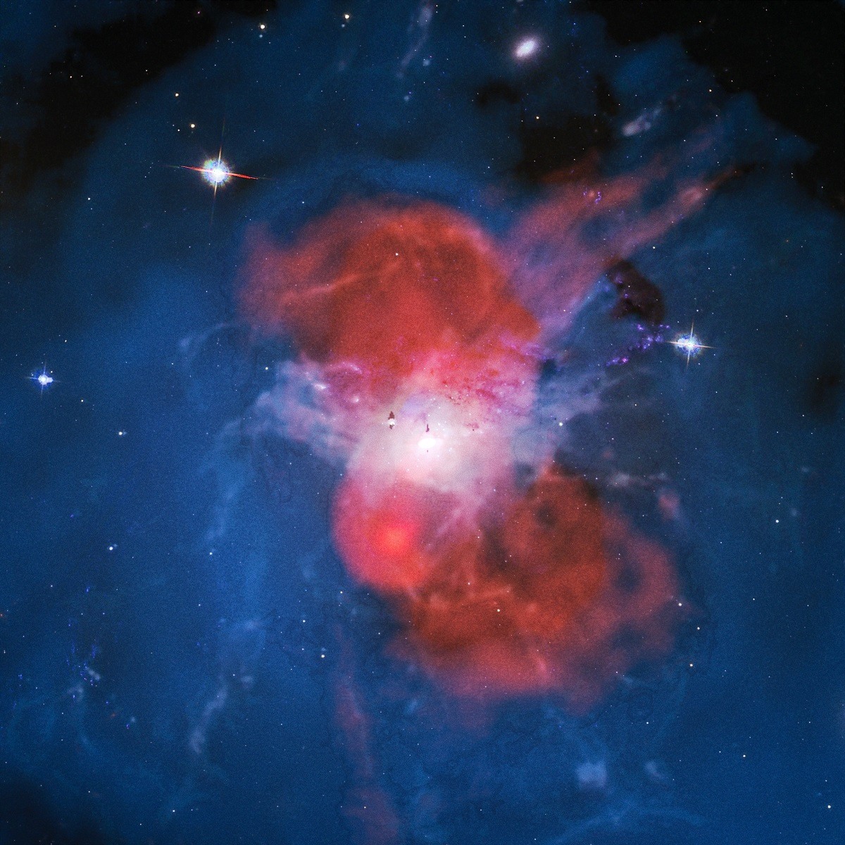Clusters van sterrenstelsels beter in beeld dankzij radio-röntgencombinatie