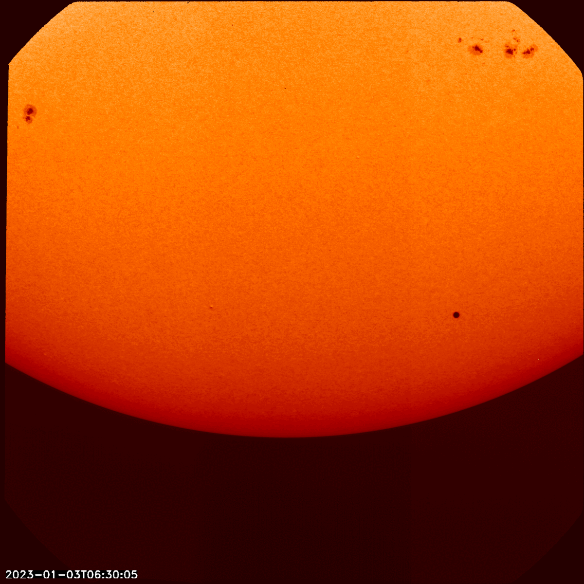 Mercurius' transitie voor de zon langs helpt Solar Orbiter een scherpere blik te krijgen