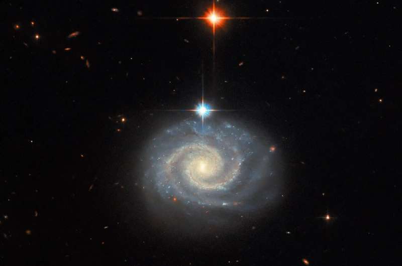 Sterrenstelsel waargenomen door Hubble dat 'verboden licht' uitzendt